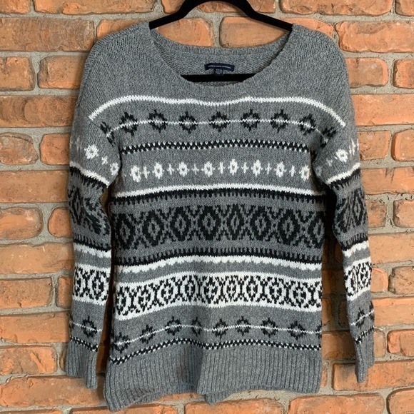 American Eagle Women's Striped Crewneck Knit Pullover‎ Sweater Gray Black Size S - Picture 1 of 3